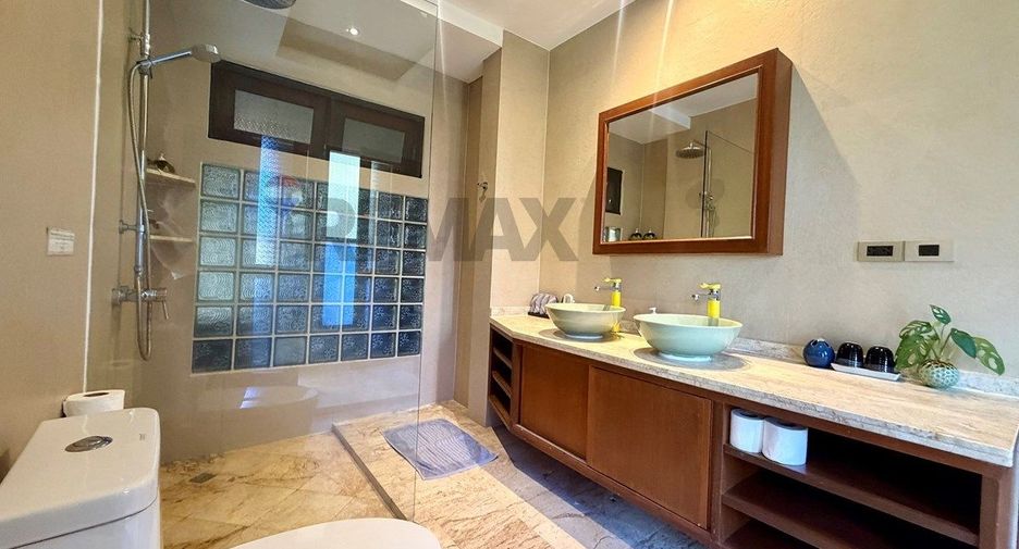 For rent 4 bedrooms villa in Ko Samui, Surat Thani