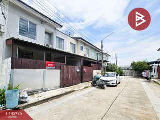 Casa adosada en venta de 3 habitaciones en Bang Phli, Samut Prakan