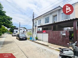 Casa adosada en venta de 3 habitaciones en Bang Phli, Samut Prakan