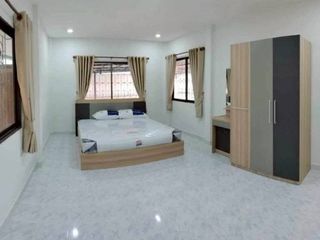 Haus zur Miete mit 5 Zimmer in Bang Lamung, Chonburi