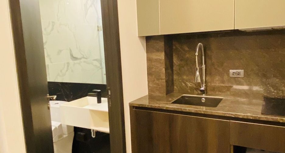 For rent 1 bed condo in Khlong Toei, Bangkok