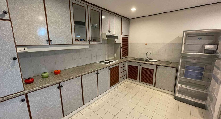 Wohnung zur Miete mit 3 Zimmer in Watthana, Bangkok