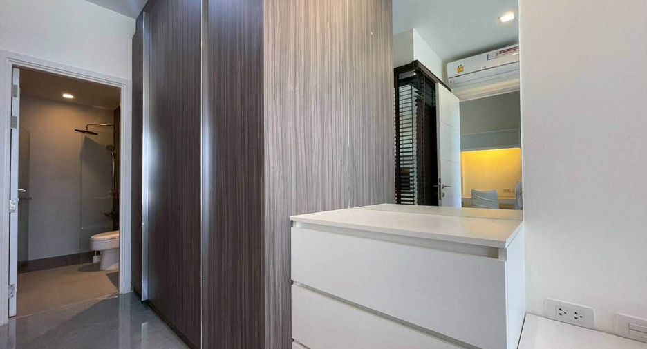 For rent 1 bed condo in Khlong San, Bangkok