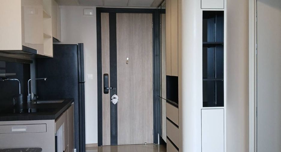 Condo en alquiler de 1 habitaciones en Khlong Toei, Bangkok