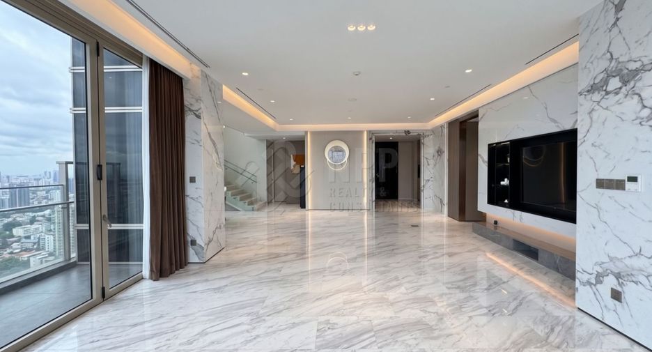 For sale 5 bedrooms condo in Bang Kho Laem, Bangkok