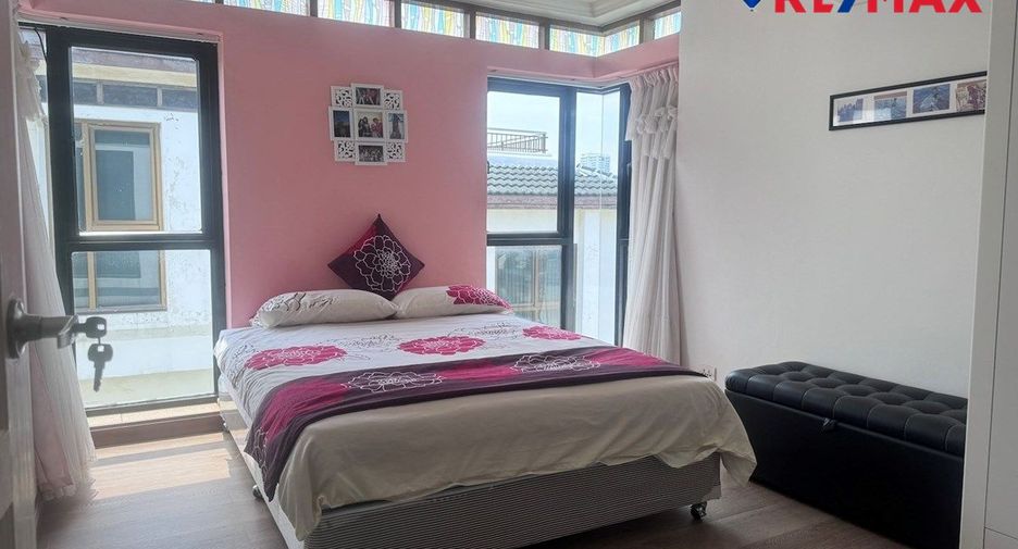 For sale 3 bedrooms house in Na Jomtien, Pattaya
