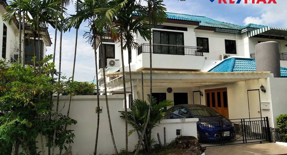 For sale 3 bedrooms house in Na Jomtien, Pattaya