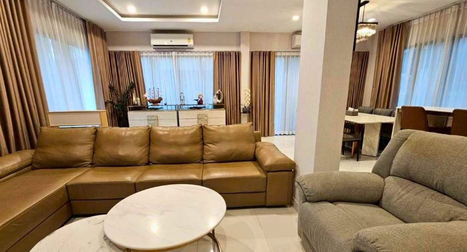 For rent 3 bedrooms house in Saphan Sung, Bangkok