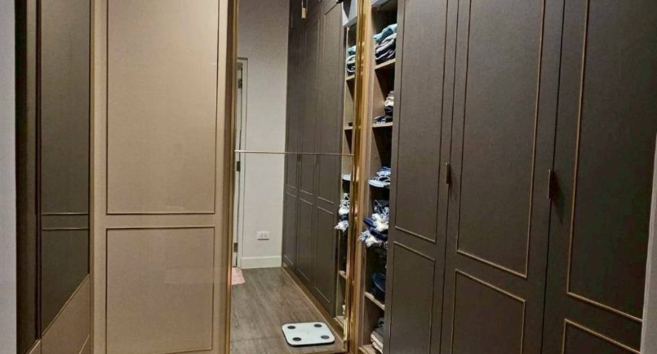 For rent 3 bedrooms house in Saphan Sung, Bangkok