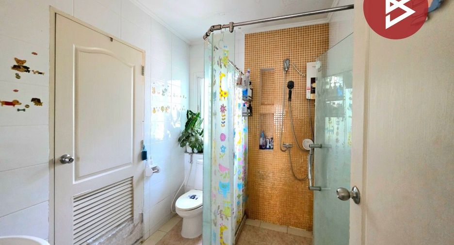 Casa en venta de 4 habitaciones en Bang Khun Thian, Bangkok