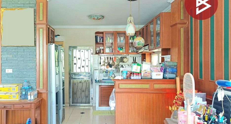 Casa en venta de 4 habitaciones en Bang Khun Thian, Bangkok