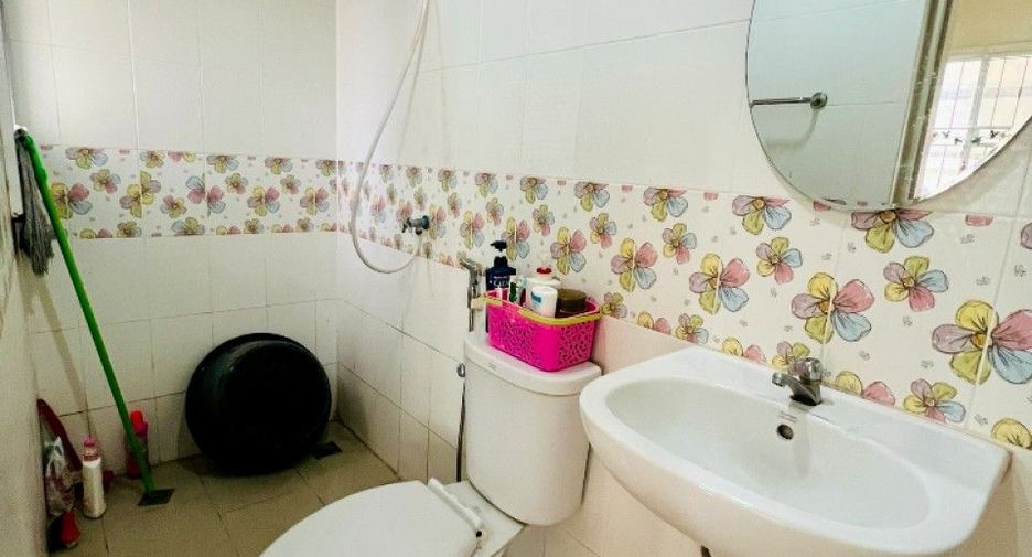 For sale 4 ベッドルーム house in Bang Phli, Samut Prakan