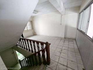 Local comercial en venta de 7 habitaciones en Bang Khae, Bangkok