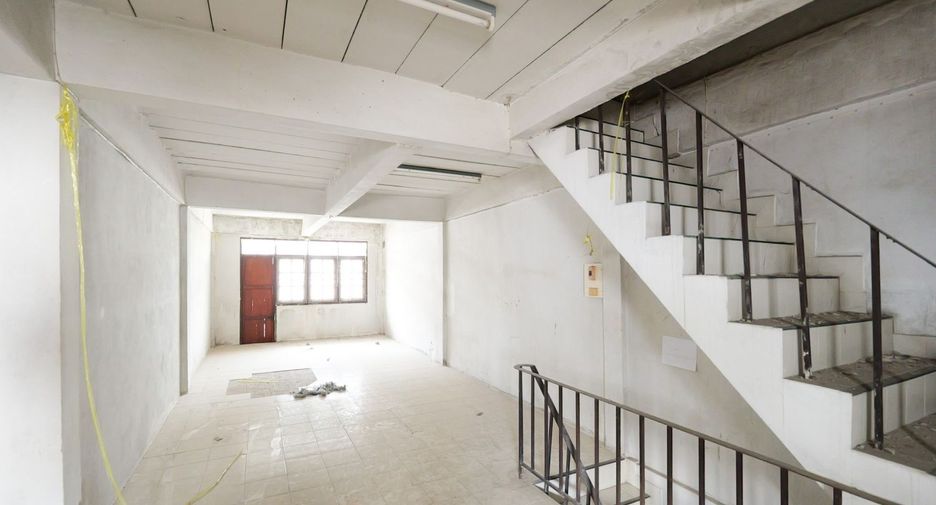 Local comercial en venta en Bang Bon, Bangkok