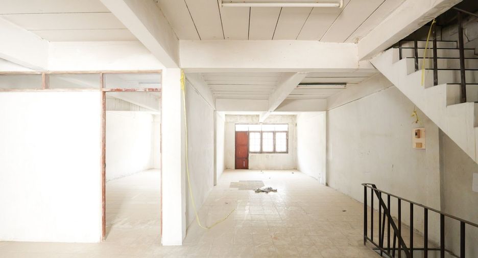 Local comercial en venta en Bang Bon, Bangkok