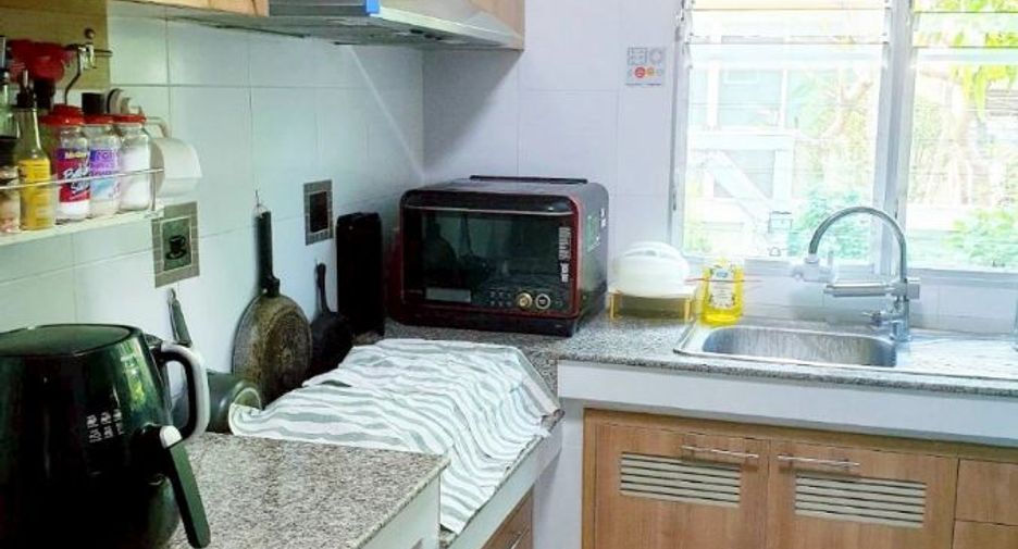 Casa en venta de 4 habitaciones en Bang Kruai, Nonthaburi