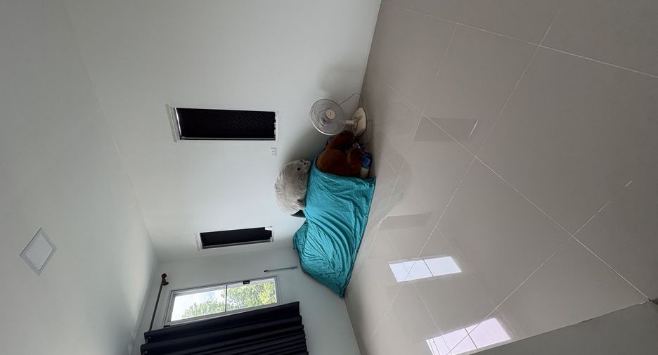 Reihenhaus zum Kauf mit 3 Zimmer in Lam Luk Ka, Pathum Thani