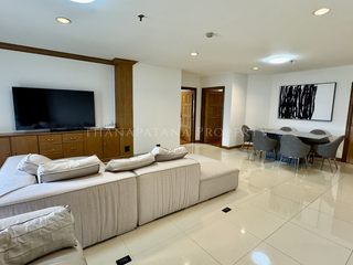 For sale 3 bedrooms condo in Watthana, Bangkok