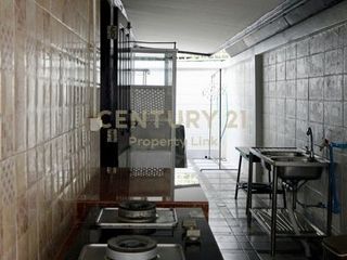 For rent 3 ベッドルーム house in Phaya Thai, Bangkok