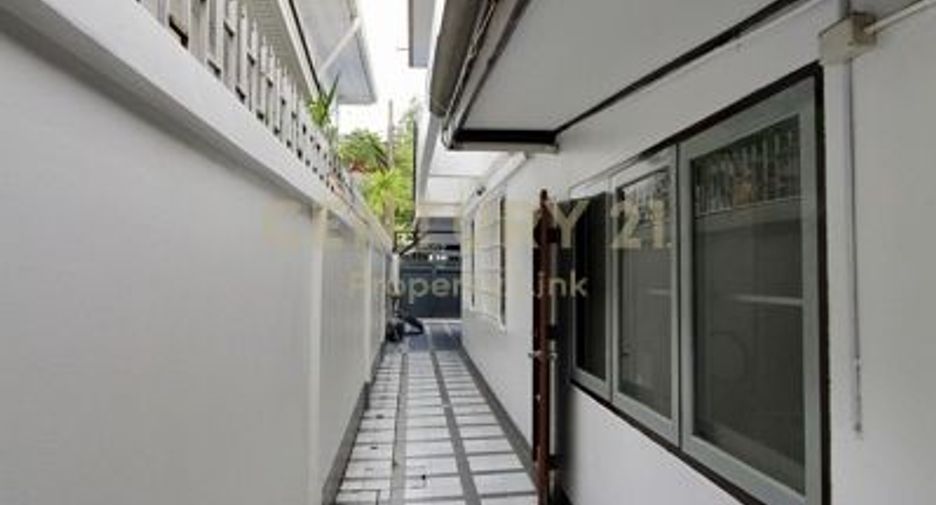 For rent 3 ベッドルーム house in Phaya Thai, Bangkok
