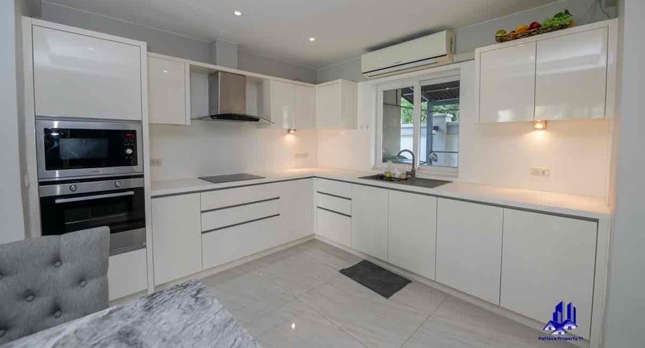 Villa zum Kauf mit 3 Zimmer in Bang Lamung, Chonburi