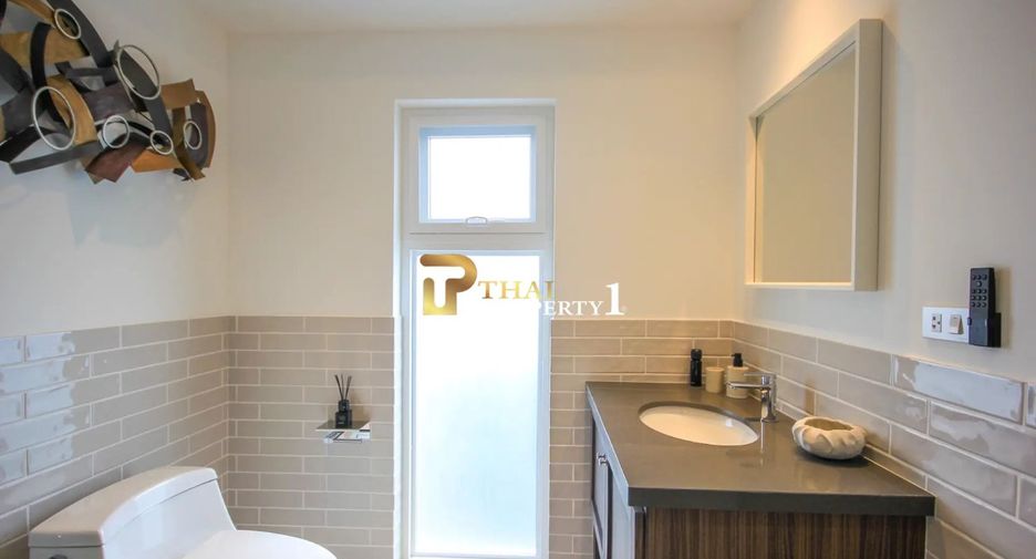 For sale 3 bedrooms villa in Hua Hin, Prachuap Khiri Khan