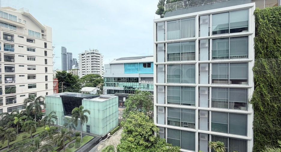 For rent 1 bed condo in Watthana, Bangkok
