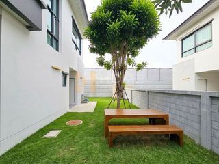 Haus zum Kauf mit 4 Zimmer in Bang Khen, Bangkok