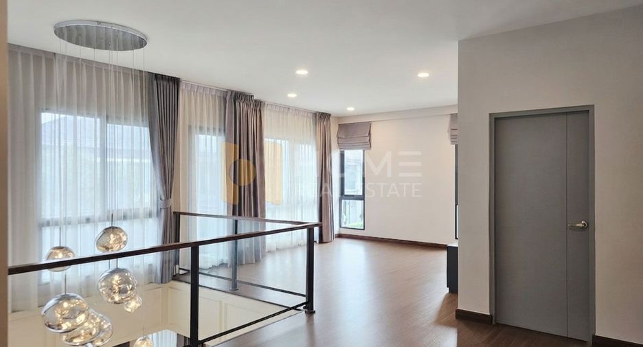 Casa en venta de 4 habitaciones en Bang Khen, Bangkok