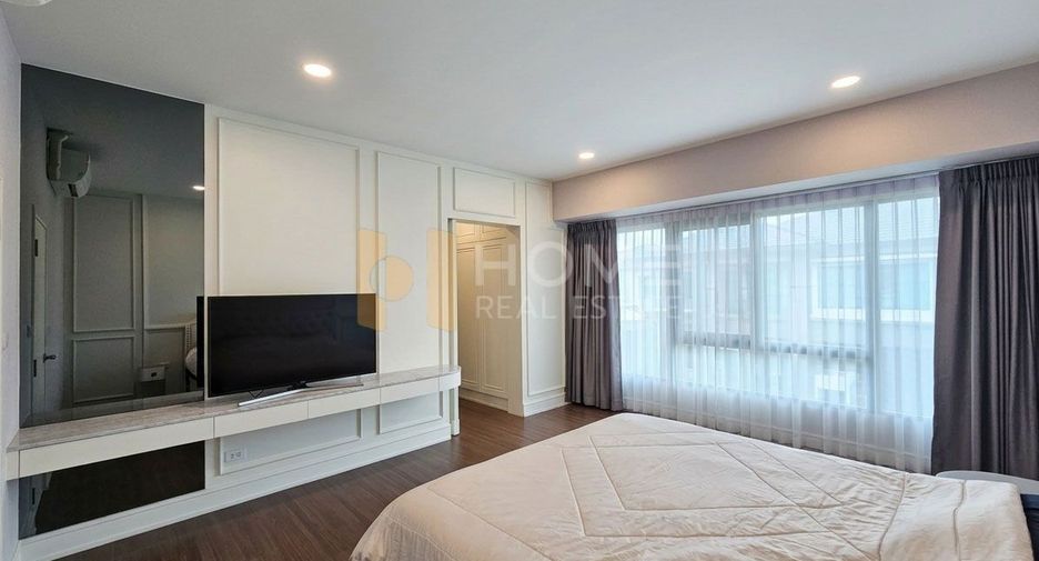 Casa en venta de 4 habitaciones en Bang Khen, Bangkok