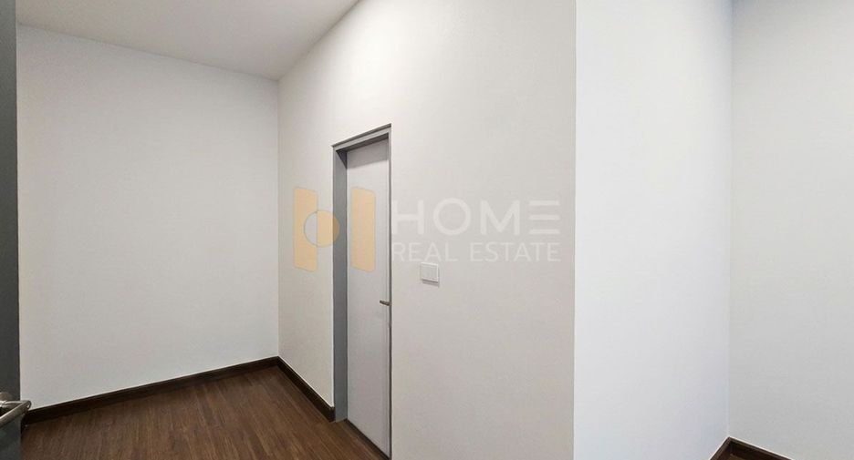 Casa en venta de 4 habitaciones en Bang Khen, Bangkok