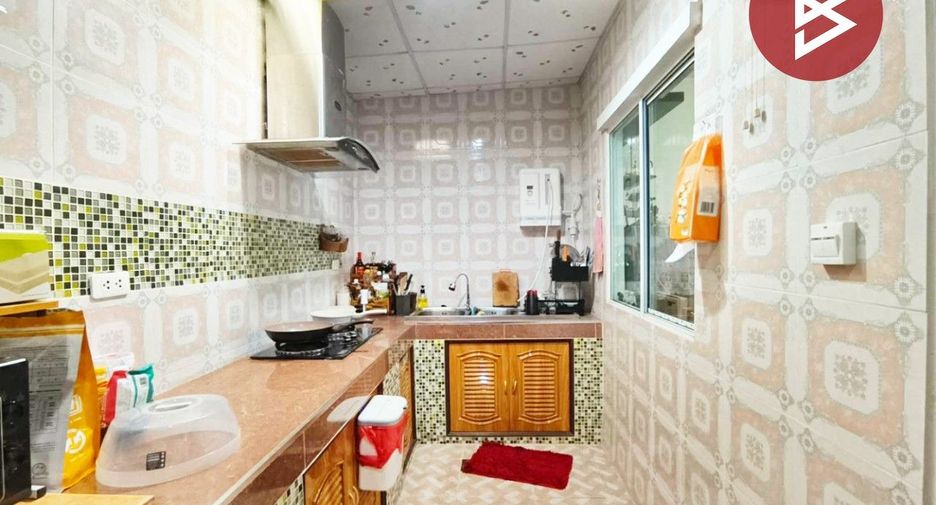 For sale 3 bedrooms townhouse in Bang Phli, Samut Prakan