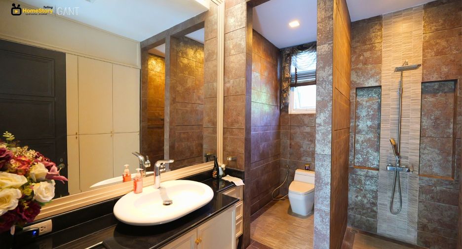 Casa en venta de 6 habitaciones en Lam Luk Ka, Pathum Thani
