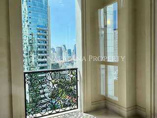 For sale 2 bedrooms condo in Pathum Wan, Bangkok