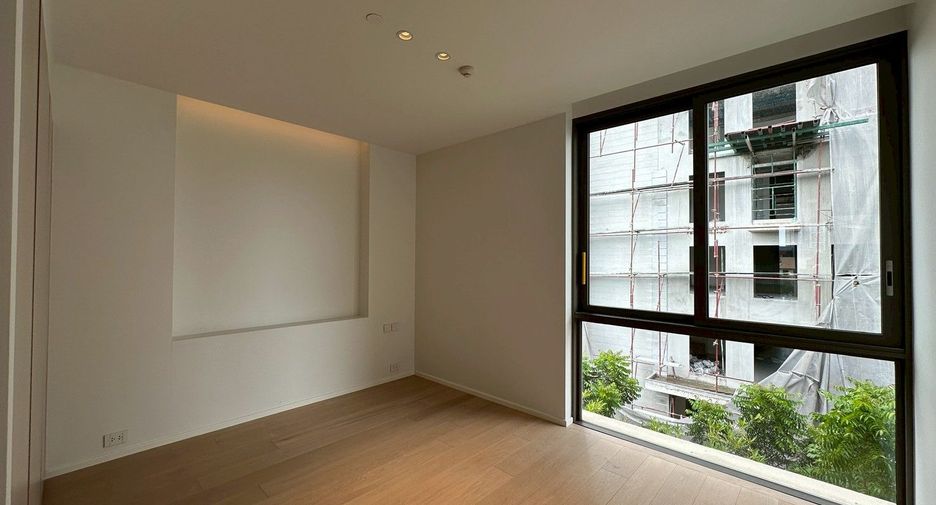 Haus zur Miete und zum Kauf mit 4 Zimmer in Yan Nawa, Bangkok