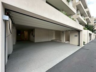 Haus zur Miete und zum Kauf mit 4 Zimmer in Yan Nawa, Bangkok