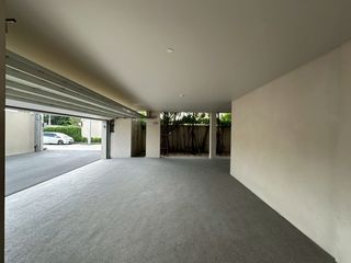 Haus zur Miete und zum Kauf mit 4 Zimmer in Yan Nawa, Bangkok