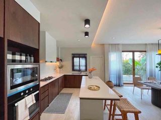 Villa en alquiler y en venta de 3 habitaciones en Bang Lamung, Chonburi