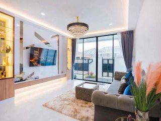 Villa en alquiler de 3 habitaciones en Bang Lamung, Chonburi