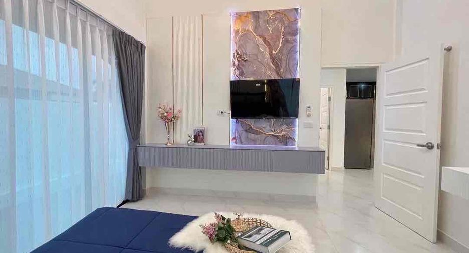 Villa en alquiler de 3 habitaciones en Bang Lamung, Chonburi