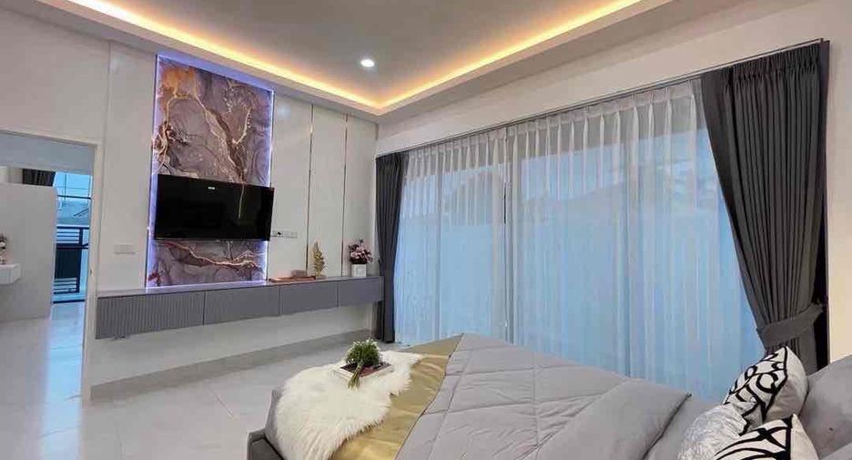 Villa en alquiler de 3 habitaciones en Bang Lamung, Chonburi