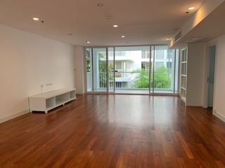 À louer 4 chambres appartement avec services à Watthana, Bangkok