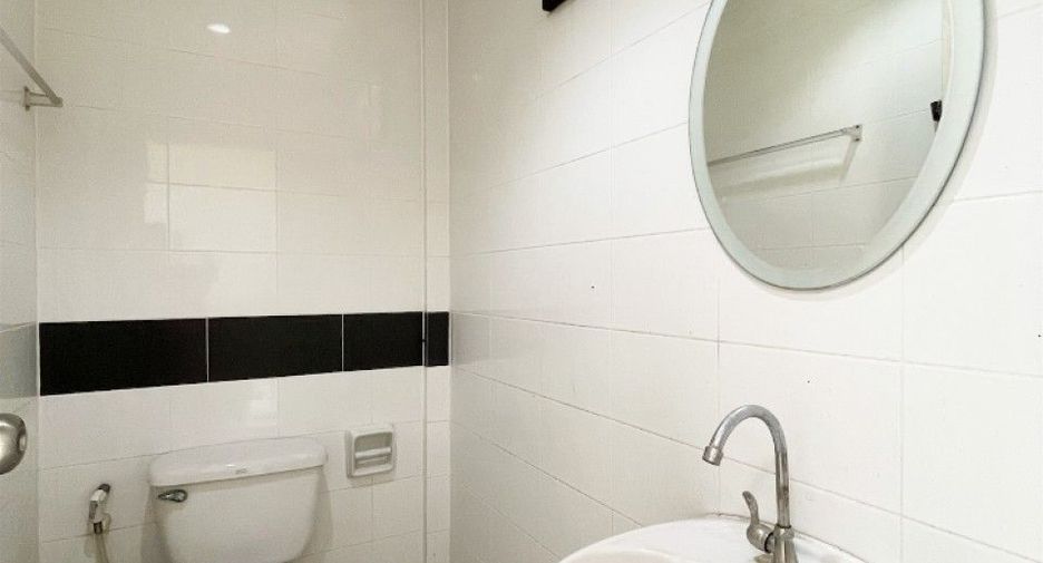 Reihenhaus zum Kauf mit 2 Zimmer in Prawet, Bangkok
