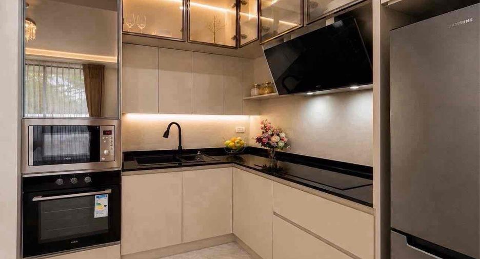 À louer et à vendre 3 chambres villa à Bang Lamung, Chonburi