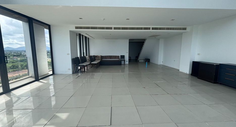 For sale 5 bedrooms condo in Klaeng, Rayong