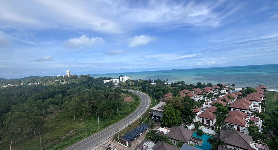 For sale 5 bedrooms condo in Klaeng, Rayong