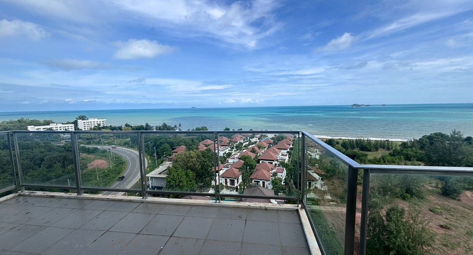 For sale 5 bedrooms condo in Klaeng, Rayong