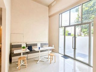 For rent retail Space in Khlong Toei, Bangkok