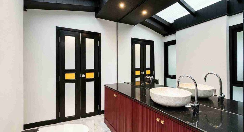 Villa en alquiler de 4 habitaciones en Na Jomtien, Pattaya