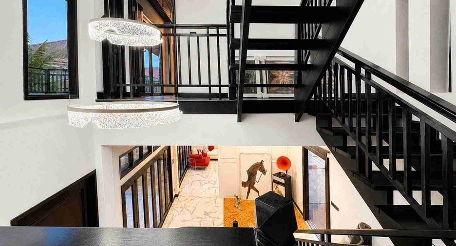 Villa en alquiler de 4 habitaciones en Na Jomtien, Pattaya